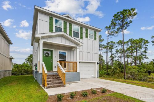 7888 Evening Glow Dr, Pensacola, FL, 32507-9572 | Card Image