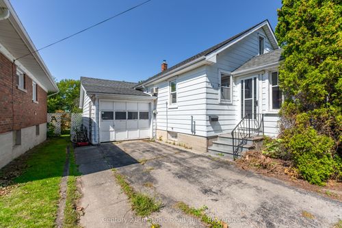 902 Huron Terr, Kincardine, ON, N2Z2Y1 | Card Image