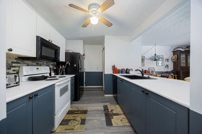 19B - 4859 Brice Pond Dr, Condo with 3 bedrooms, 2 bathrooms and null parking in Canal Winchester OH | Image 4