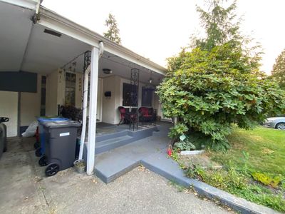 2303 Mckenzie Rd, House other with 5 bedrooms, 1 bathrooms and 6 parking in Abbotsford BC | Image 1