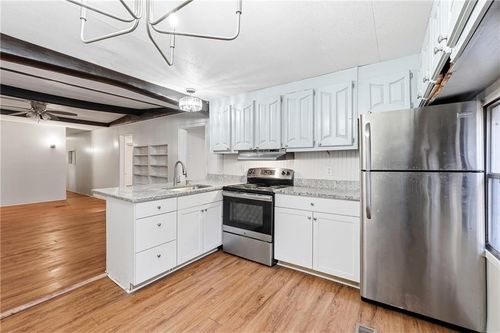 3831 King Dr, Douglasville, GA, 30135-3123 | Card Image