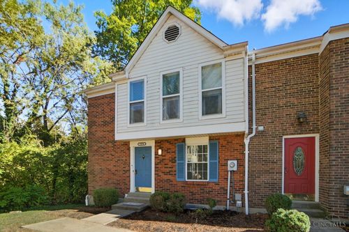 7373 Woodcroft Dr, Anderson Twp, OH, 45230-4309 | Card Image