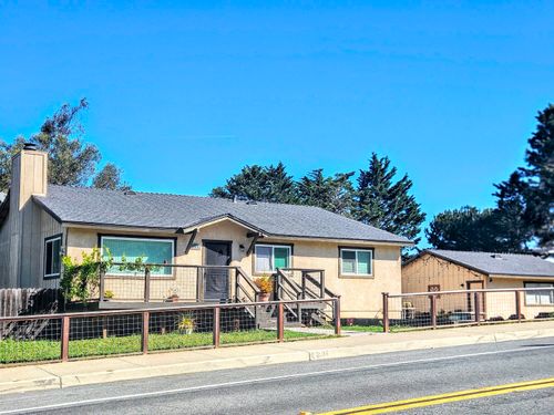 1105 E Olive Ave, Lompoc, CA, 93436-7401 | Card Image