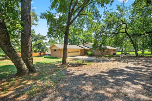 419 Cocopa Dr, Gainesville, TX, 76240-9287 | Card Image