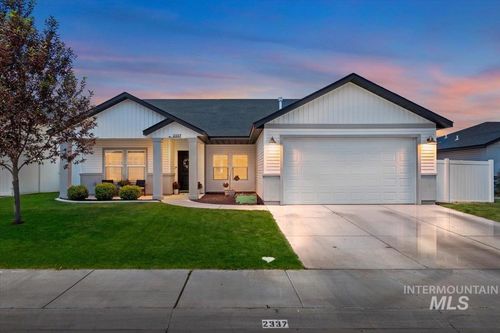 2337 Village St, Twin Falls, ID, 83301-4784 | Card Image