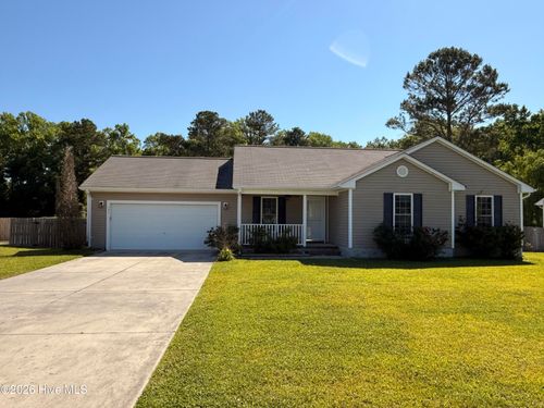 121 Laredo Dr, Jacksonville, NC, 28540-8006 | Card Image