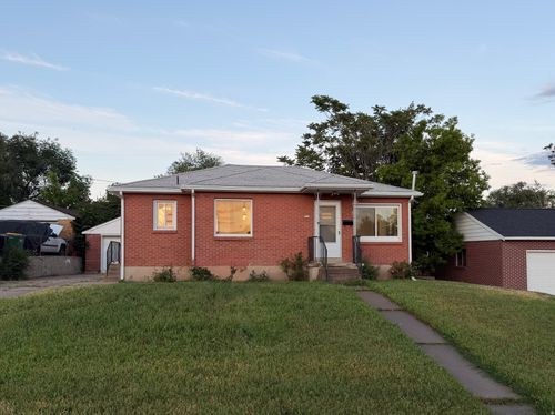 331 S 750 E, Clearfield, UT, 84015-1113 | Card Image