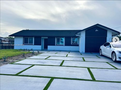 4521 Sw 55th Ave, Davie, FL, 33314-4517 | Card Image