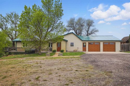 18977 Black Angus Ln, Belle Fourche, SD, 57717-6191 | Card Image