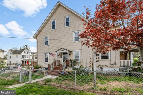 100 Penn St, PENNS GROVE, NJ, 08069-1242 | Card Image