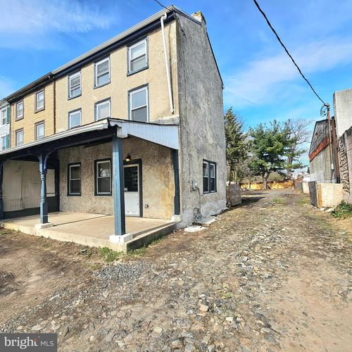 2005 W Main St, West Norriton, PA, 19403-3003 | Card Image