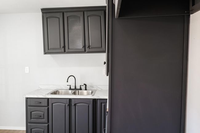 112 Sw 8 Th St, House other with 2 bedrooms, 1 bathrooms and null parking in Plainview TX | Image 8