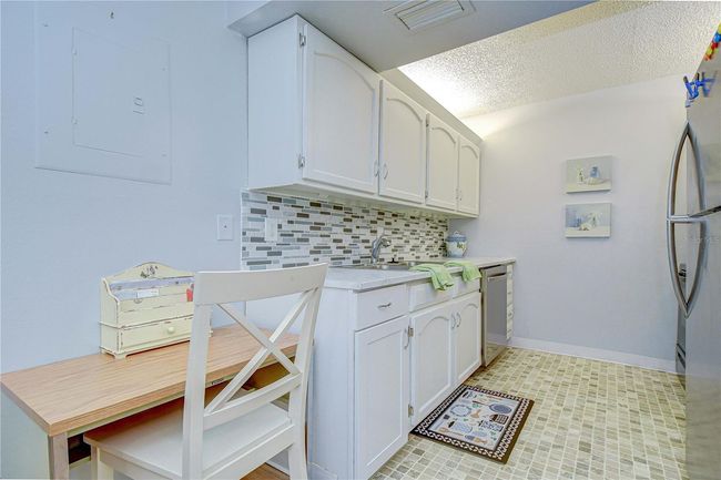 APT-211 - 4801 Airport Rd, Condo with 1 bedrooms, 1 bathrooms and null parking in ZEPHYRHILLS FL | Image 12