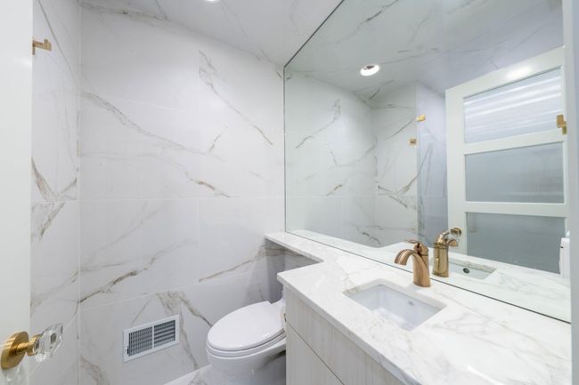 13 guest full bath | Image 13