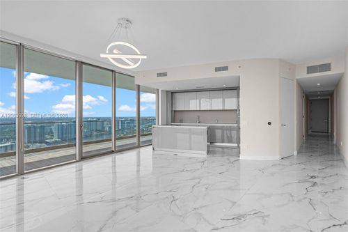 3605-18975 Collins Ave, Sunny Isles Beach, FL, 33160-5436 | Card Image