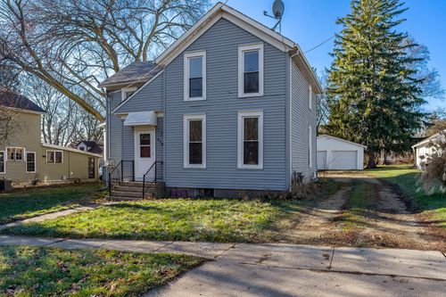 410 Allen St, Clinton, WI, 53525-9482 | Card Image