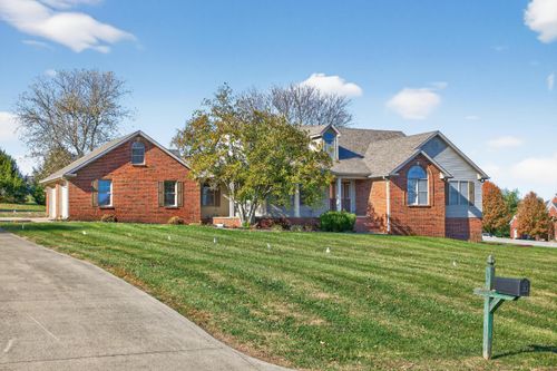 244 Claire De Lune, Harrodsburg, KY, 40330-7907 | Card Image