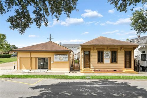 2200 Jackson Ave, New Orleans, LA, 70113-2438 | Card Image