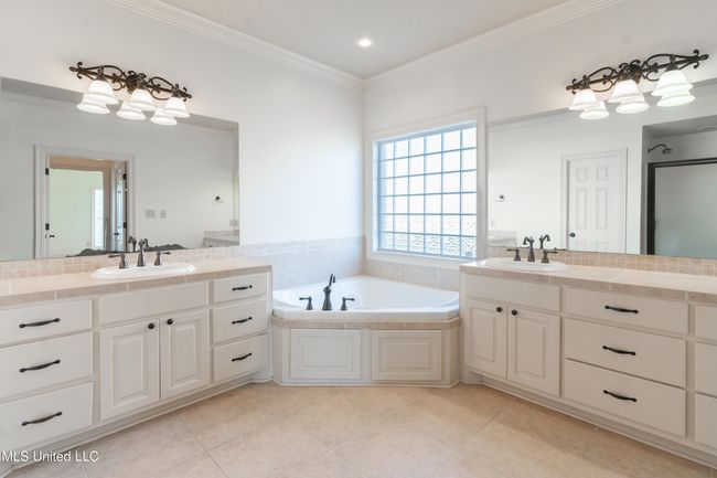 29-PrimaryBathroom | Image 38