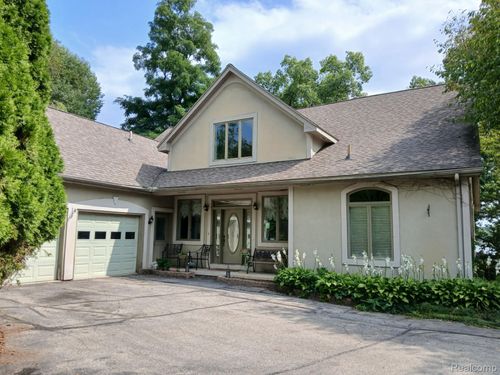 6567 Softshell Dr, Grass Lake, MI, 49240-7039 | Card Image