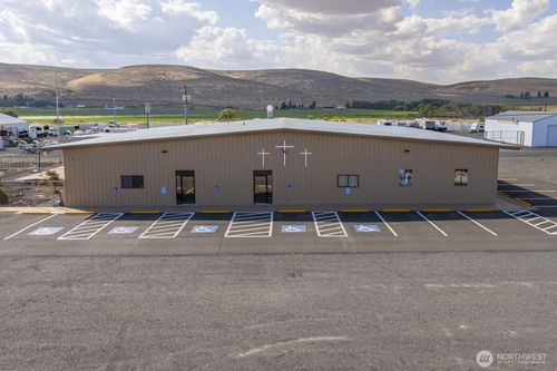 140 14th Ave Nw, Ephrata, WA, 98823-9661 | Card Image