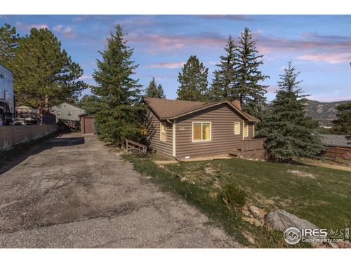 517 Birch Ave, Estes Park, CO, 80517-7605 | Card Image