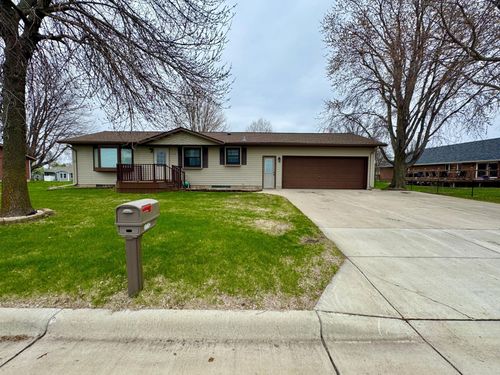 1112 10th St, Gaylord, MN, 55334-7747 | Card Image