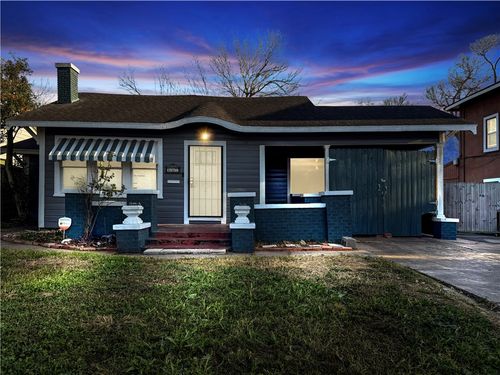 407 Palmero St, Corpus Christi, TX, 78404-1938 | Card Image