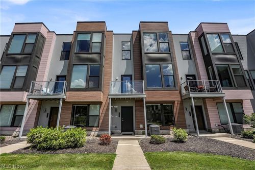 1208 W 73rd Place, Cleveland, OH, 44102 | Card Image