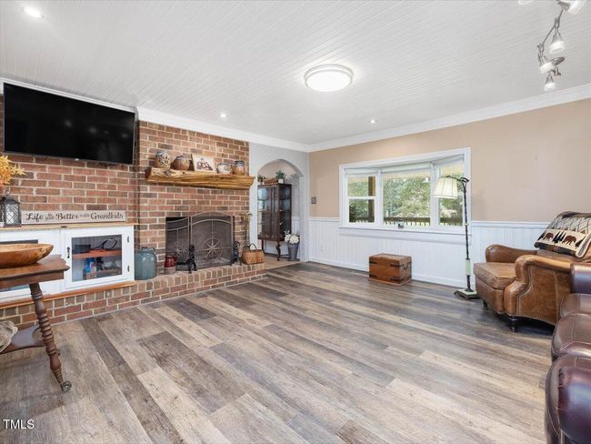 13-Living Room | Image 12