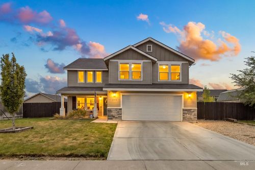 695 Sw Foley St, Mountain Home, ID, 83647-5368 | Card Image