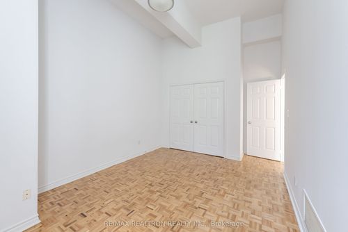 412-1407 Dupont St, Toronto, ON, M6H4J7 | Card Image