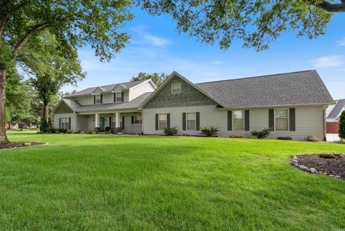 7 River Oaks Blvd, Searcy, AR, 72143-4503 | Card Image