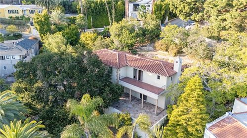 1968 N Wilton, Los Angeles, CA, 90068 | Card Image