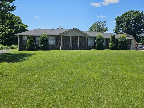 120 Briarwood Dr, Greenbrier, TN, 37073-5257 | Card Image