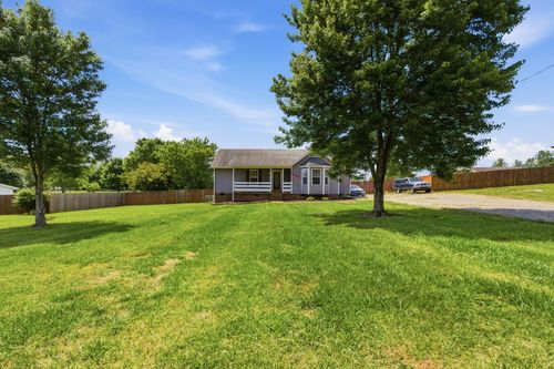 3945 Honeysuckle Way, Chapel Hill, TN, 37034-2099 | Card Image