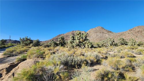 245-02-152B S Carrow Road, Yucca, AZ, 86438 | Card Image
