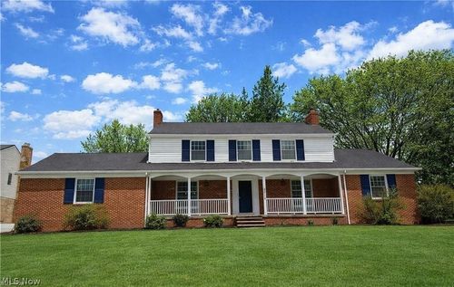 22350 S Woodland Rd, Shaker Heights, OH, 44122-3067 | Card Image