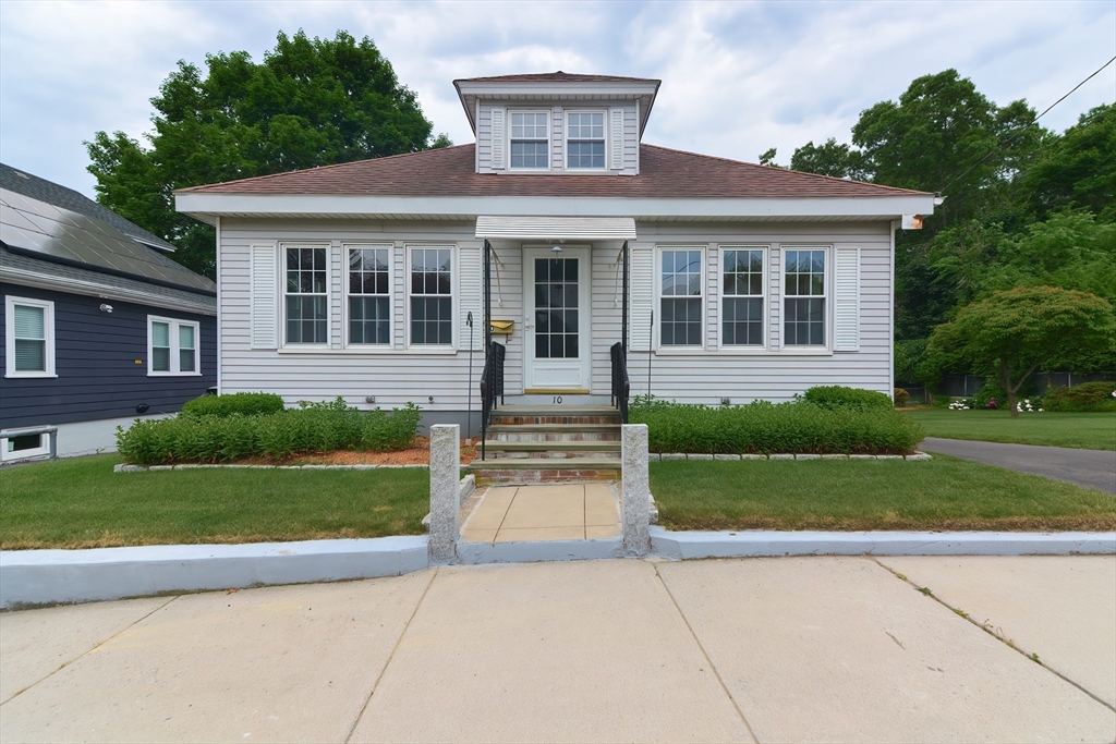 Clifford St, Framingham, MA 01702