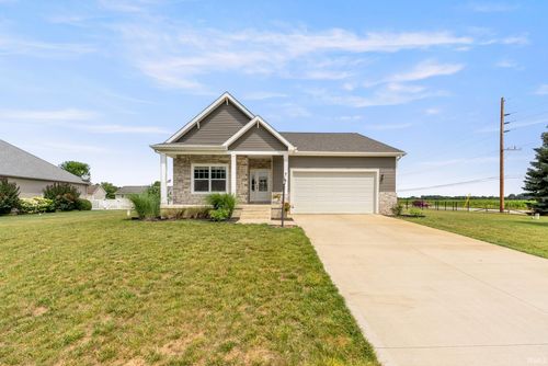 5026 N Sawgrass Ln, Leesburg, IN, 46538-8893 | Card Image