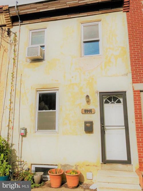 2306 E Thompson St, PHILADELPHIA, PA, 19125-3629 | Card Image