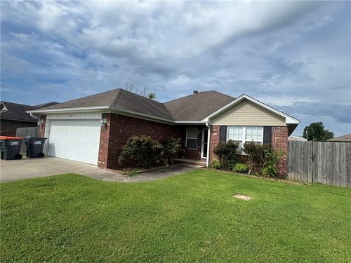904 Pittsburg Ave, Russellville, AR, 72802-7477 | Card Image