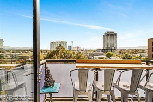 555-353 E Bonneville Ave, Las Vegas, NV, 89101-6622 | Card Image