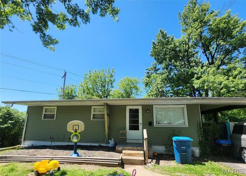 10201 Valley Dr, Saint Louis, MO, 63137-3736 | Card Image