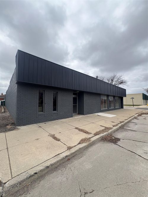 2189 Eureka Road, Wyandotte, MI, 48192 | Card Image