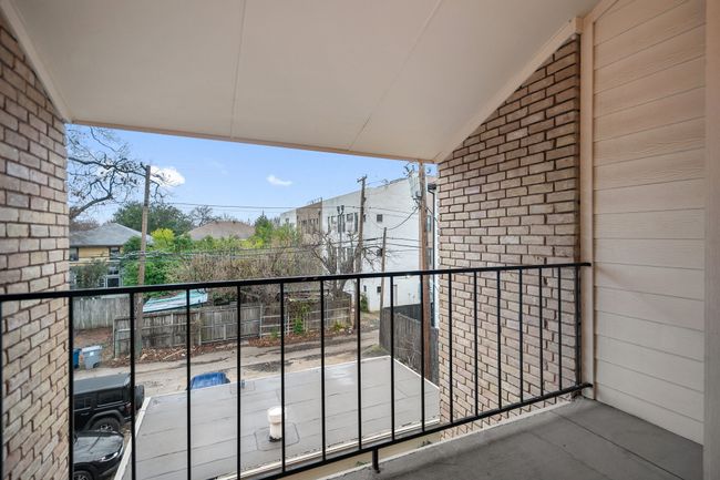 APT-206 - 3919 Holland Ave, Condo with 2 bedrooms, 3 bathrooms and null parking in Dallas TX | Image 32