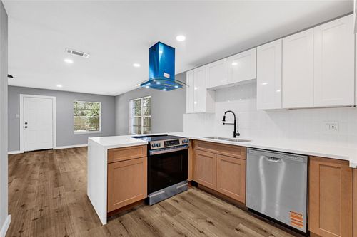 7671 Bubbling Spring Ln, Houston, TX, 77086-3003 | Card Image