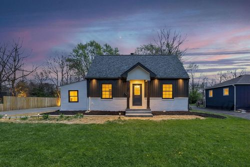 4596 Glenmawr Ave, Columbus, OH, 43224-5128 | Card Image