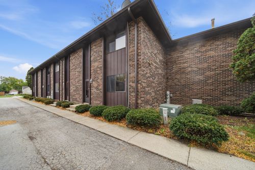 5-15804 Laramie Ave, Oak Forest, IL, 60452-3552 | Card Image