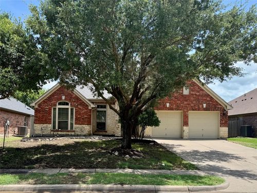 5827 Windy Meadow Ln, Grand Prairie, TX, 75052-8786 | Card Image